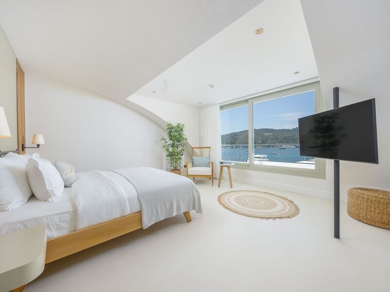 Yacht Classic Hotel