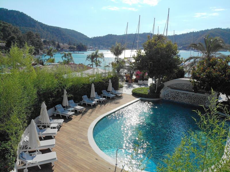 Yacht Classic Hotel