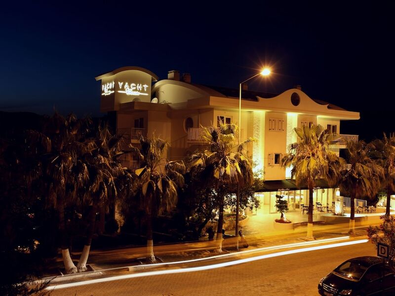 Yacht Classic Hotel