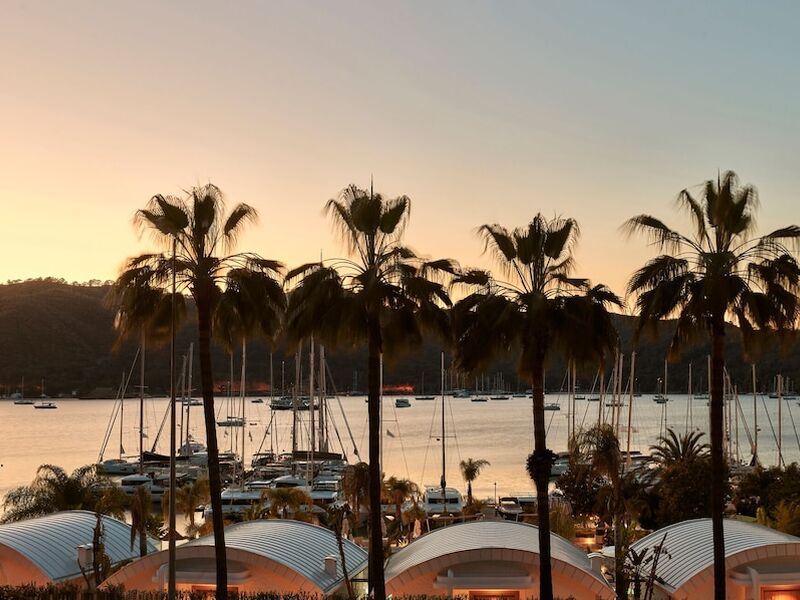 Yacht Classic Hotel