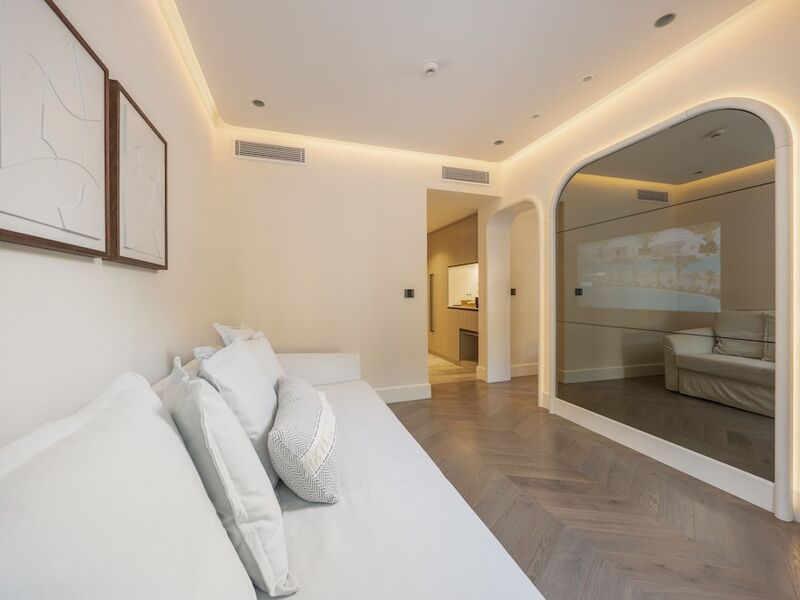 Yacht Classic Hotel