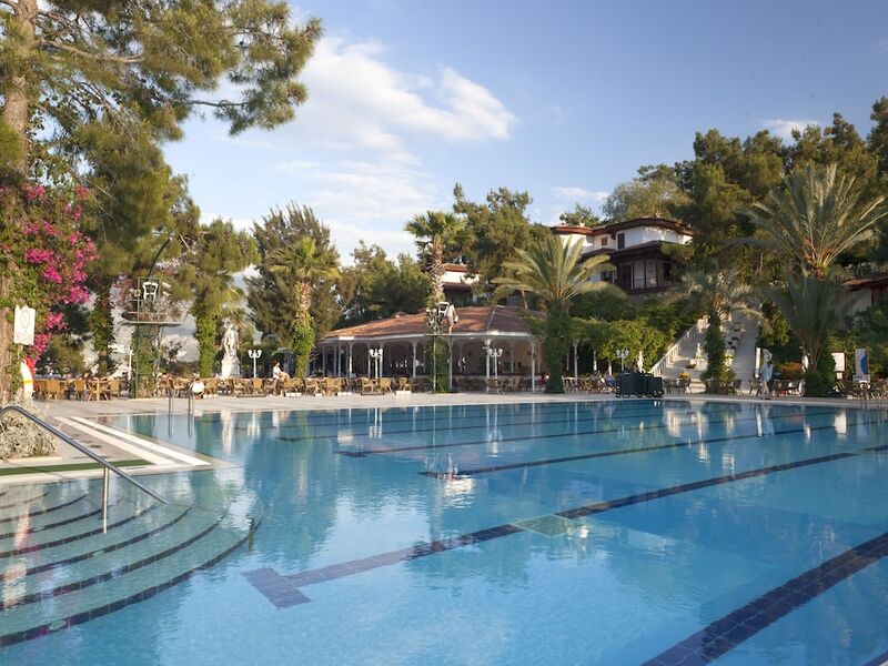 Club & Hotel Letoonia