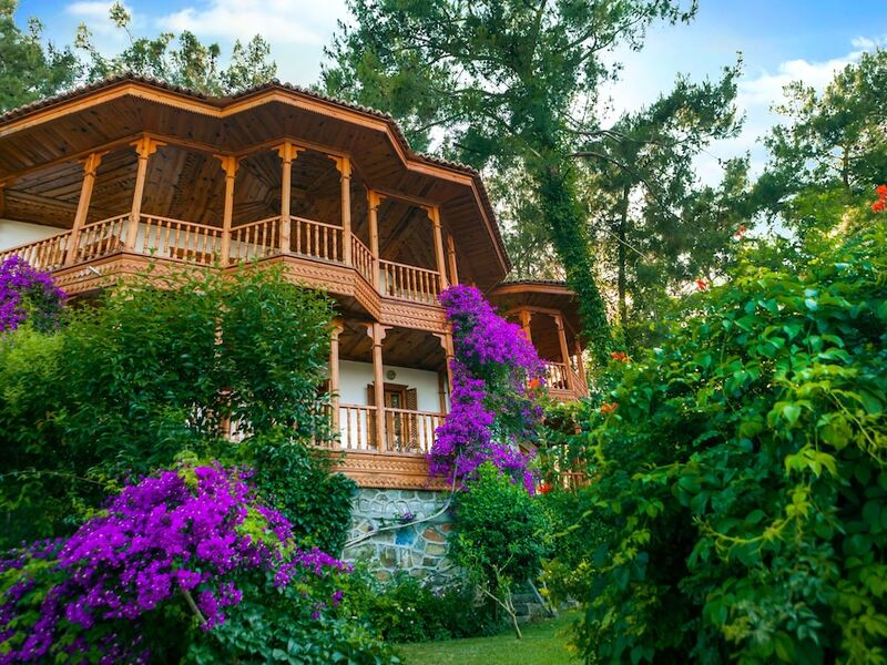 Club & Hotel Letoonia