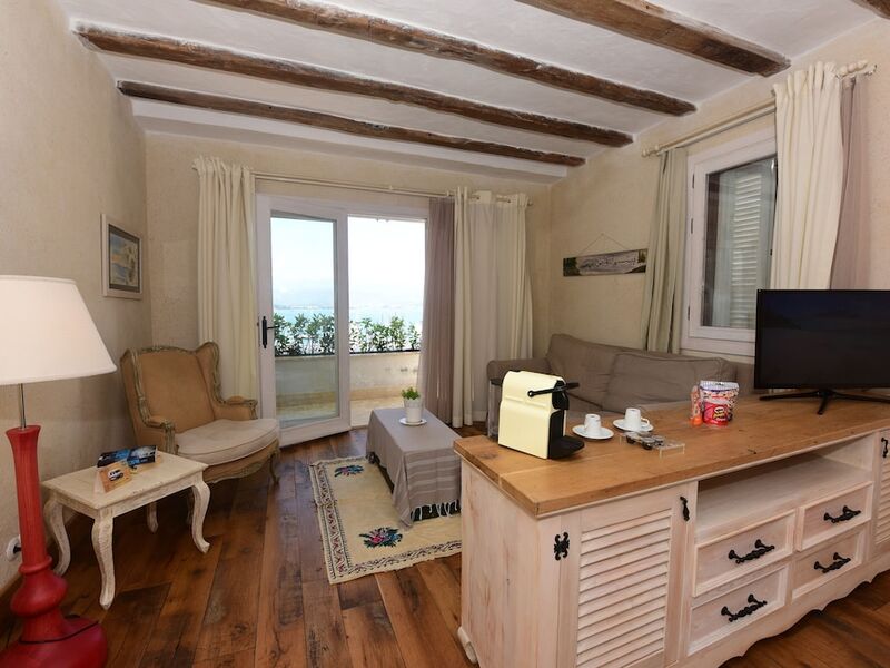 Hotel Unique
