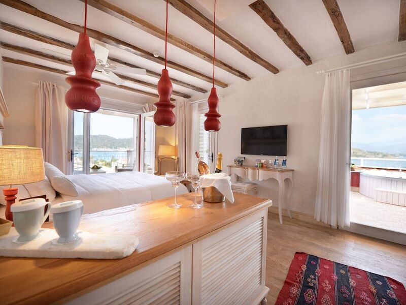 Hotel Unique