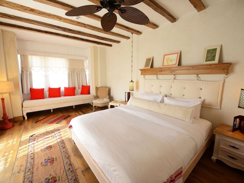 Hotel Unique