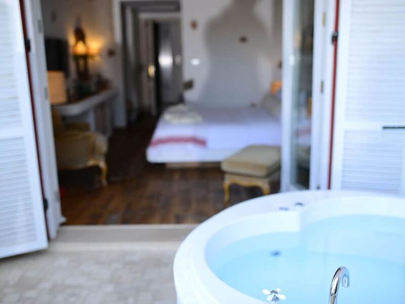 Hotel Unique