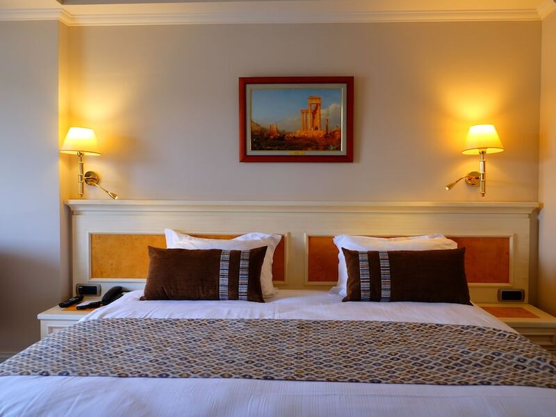 Ece Saray Marina & Resort