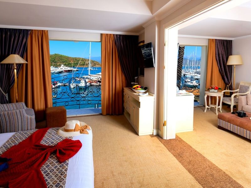 Ece Saray Marina & Resort