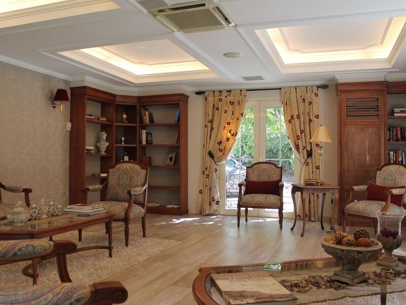 Ece Saray Marina & Resort