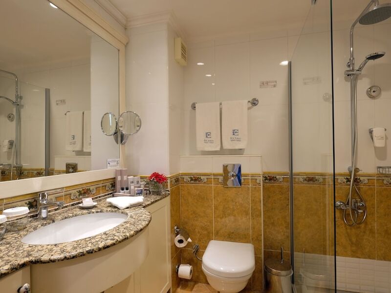 Ece Saray Marina & Resort