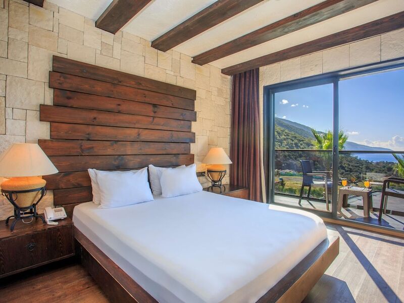 Manaspark Deluxe Hotel