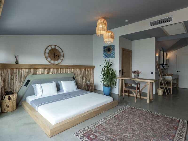 Harbour Suites