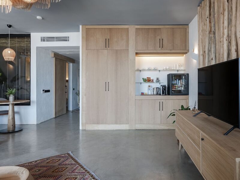 Harbour Suites