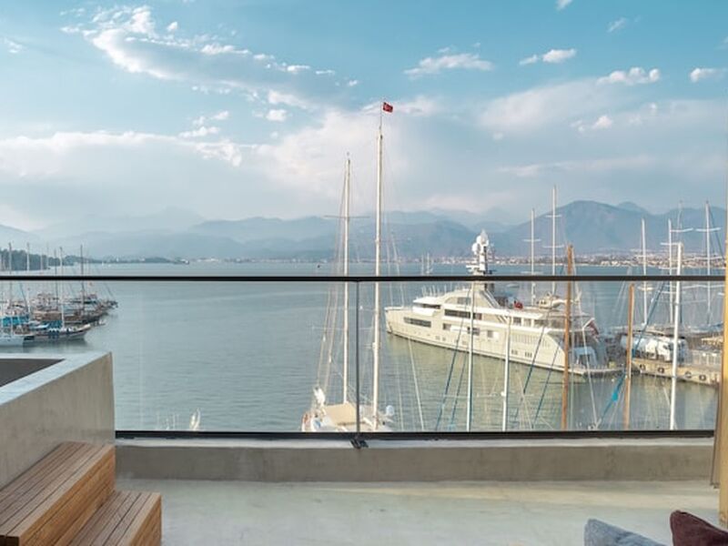 Harbour Suites
