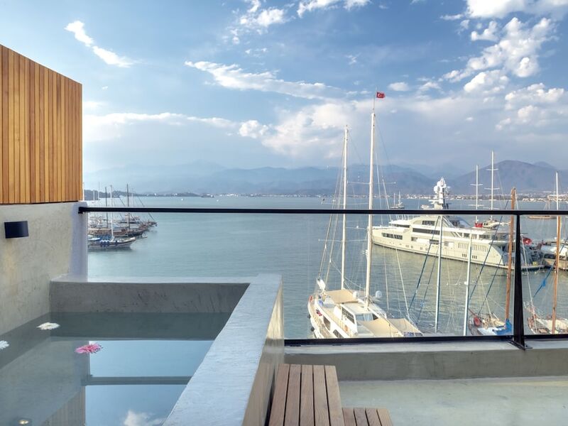 Harbour Suites