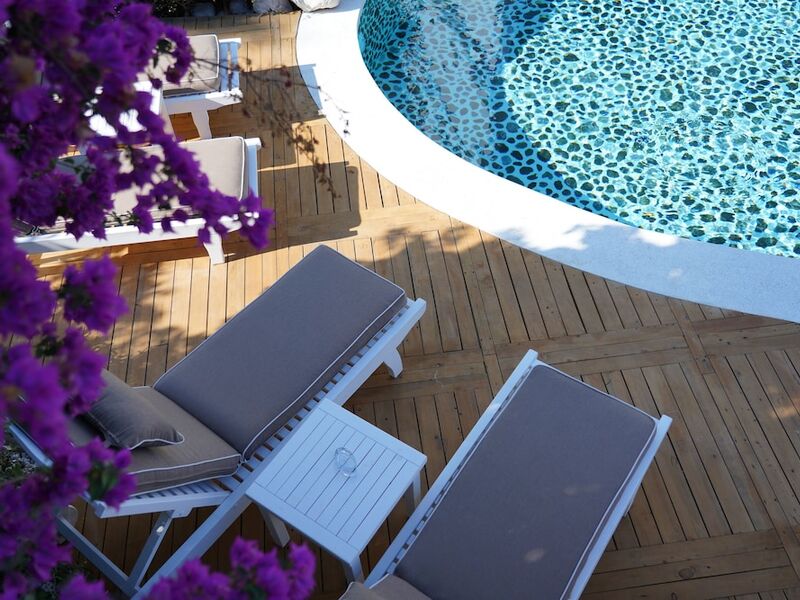 Yacht Boheme Hotel