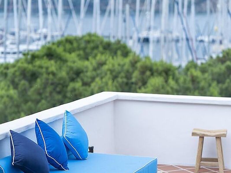 Yacht Boheme Hotel