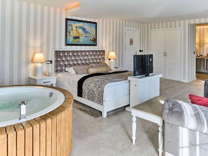 Salonika Suites