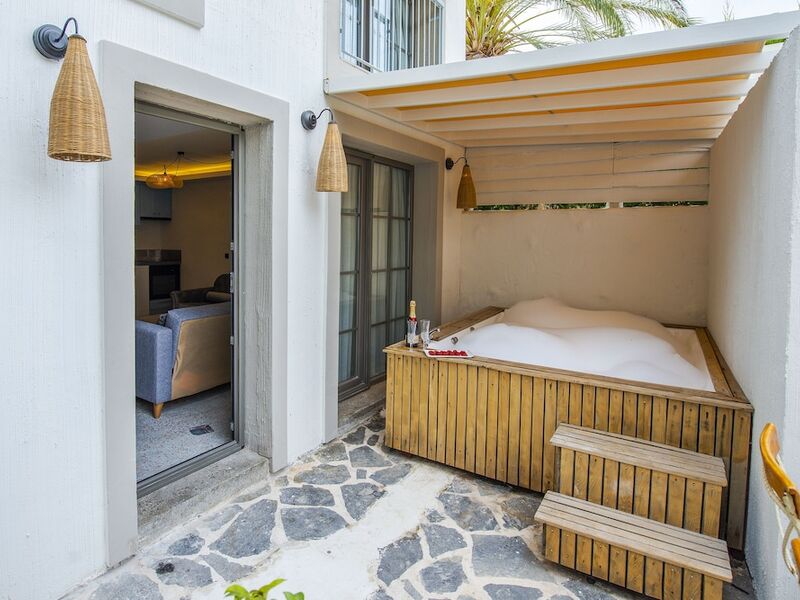 Salonika Suites
