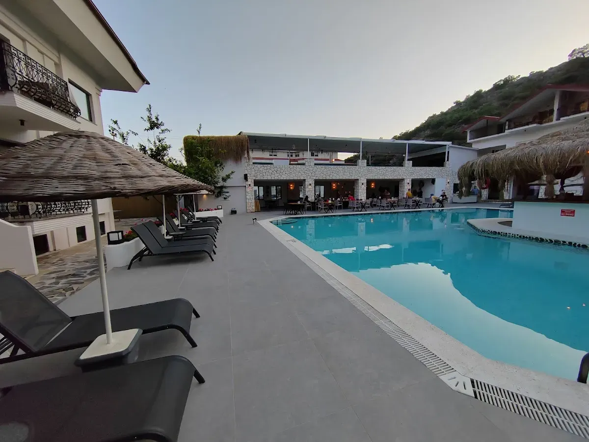 Akdeniz Beach Hotel fotoğrafı 2