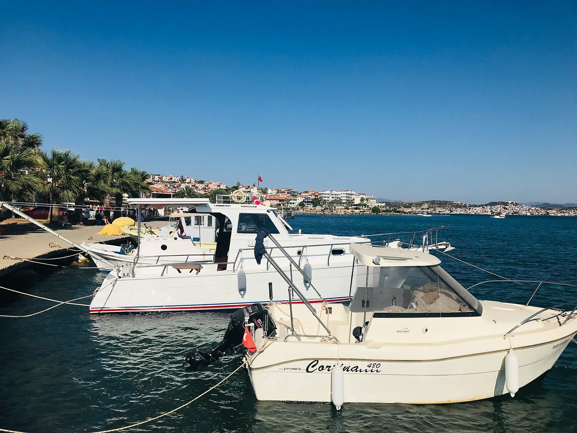 Cunda Adası ve Ayvalık kıyısı, Balıkesir